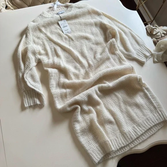 Zara Cream Long Sleeve Knit alpaca blend Dress - Picture 4 of 9